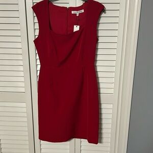 Red sleeveless dress
